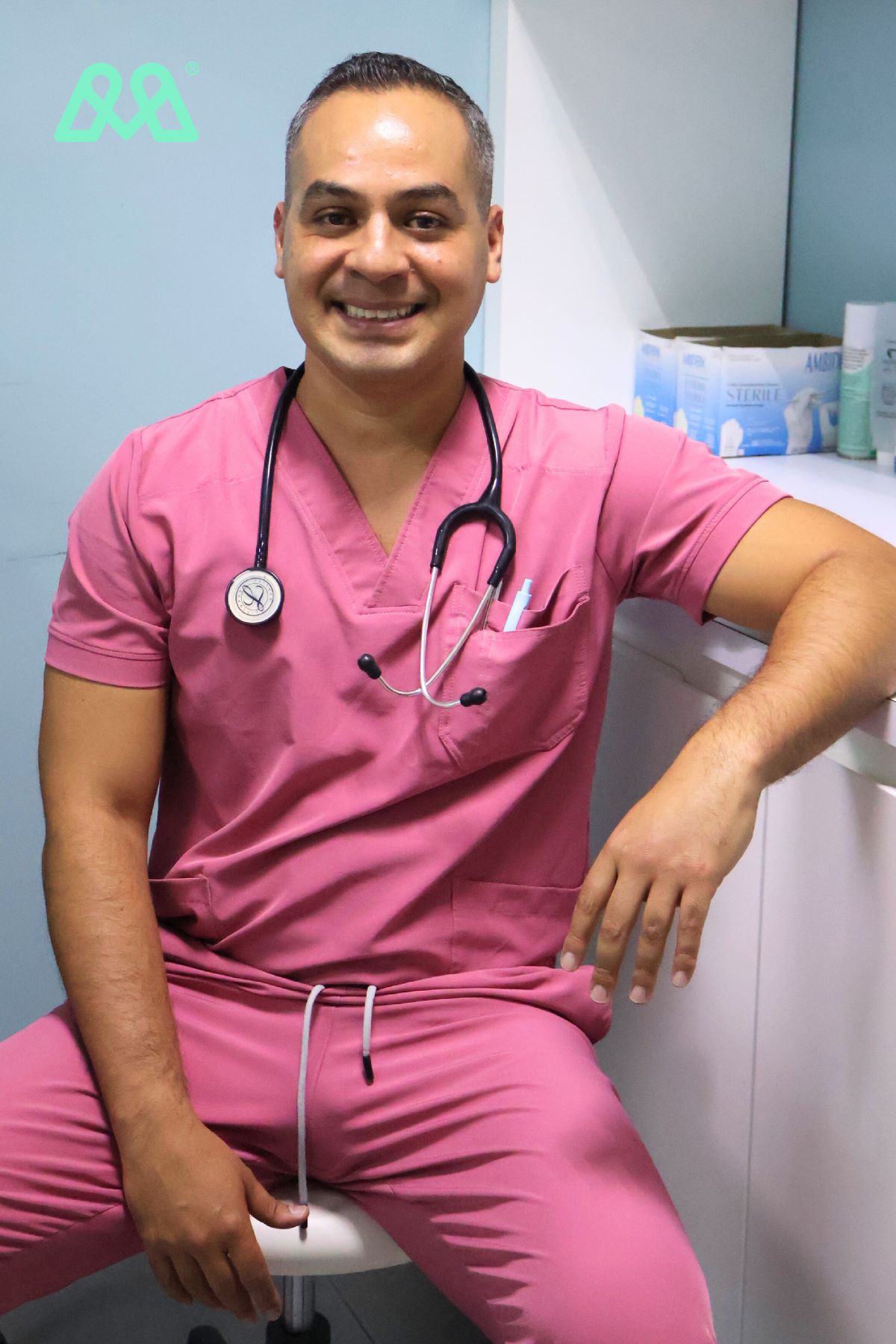 https://doctormanzo.mx/wp-content/uploads/2024/03/ACERCA_DE-MI.jpg